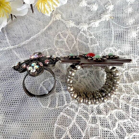 Set 2 Gothic Cross 90’s Costume Rings - Picture 9 of 9